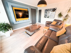 Photo 11- click for photo gallery